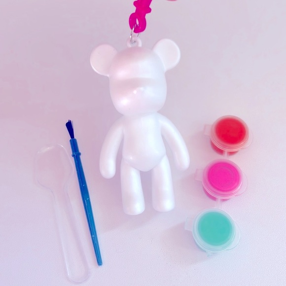 5 pcs Girls/Boys DIY Fun Paint Bear Painting Keychain For Kids! - Picture 1 of 4